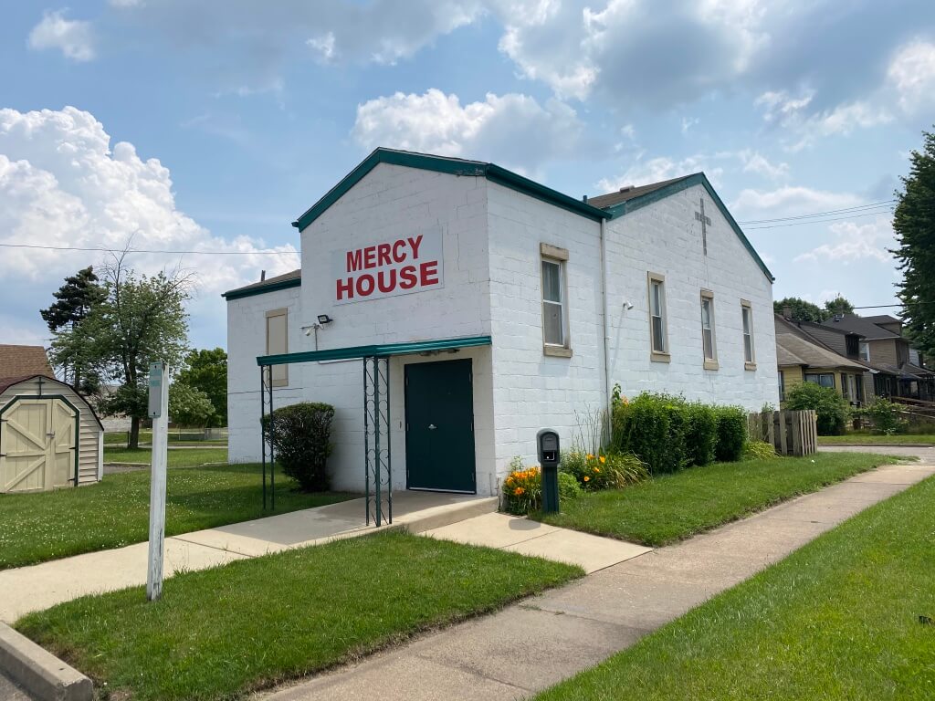 Former Harvest Lighthouse Assembly of God - 15 E Charlotte St, Ecorse, Michigan 48229 | Real Estate Professional Services