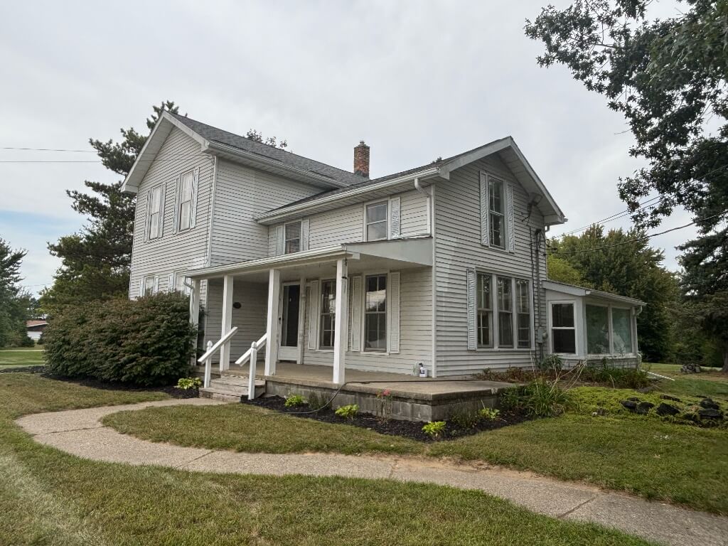 3 Bedroom Home - 37840 Utica Rd, Sterling Hts, Michigan 48312 | Real Estate Professional Services